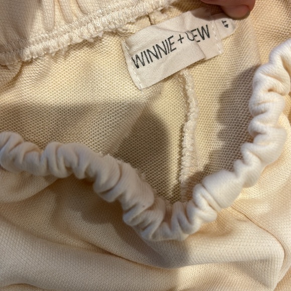 Winnie and Crew 4T Cargo Sweatshirt Set in Cream, Never Worn, Washed Once - Picture 3 of 4
